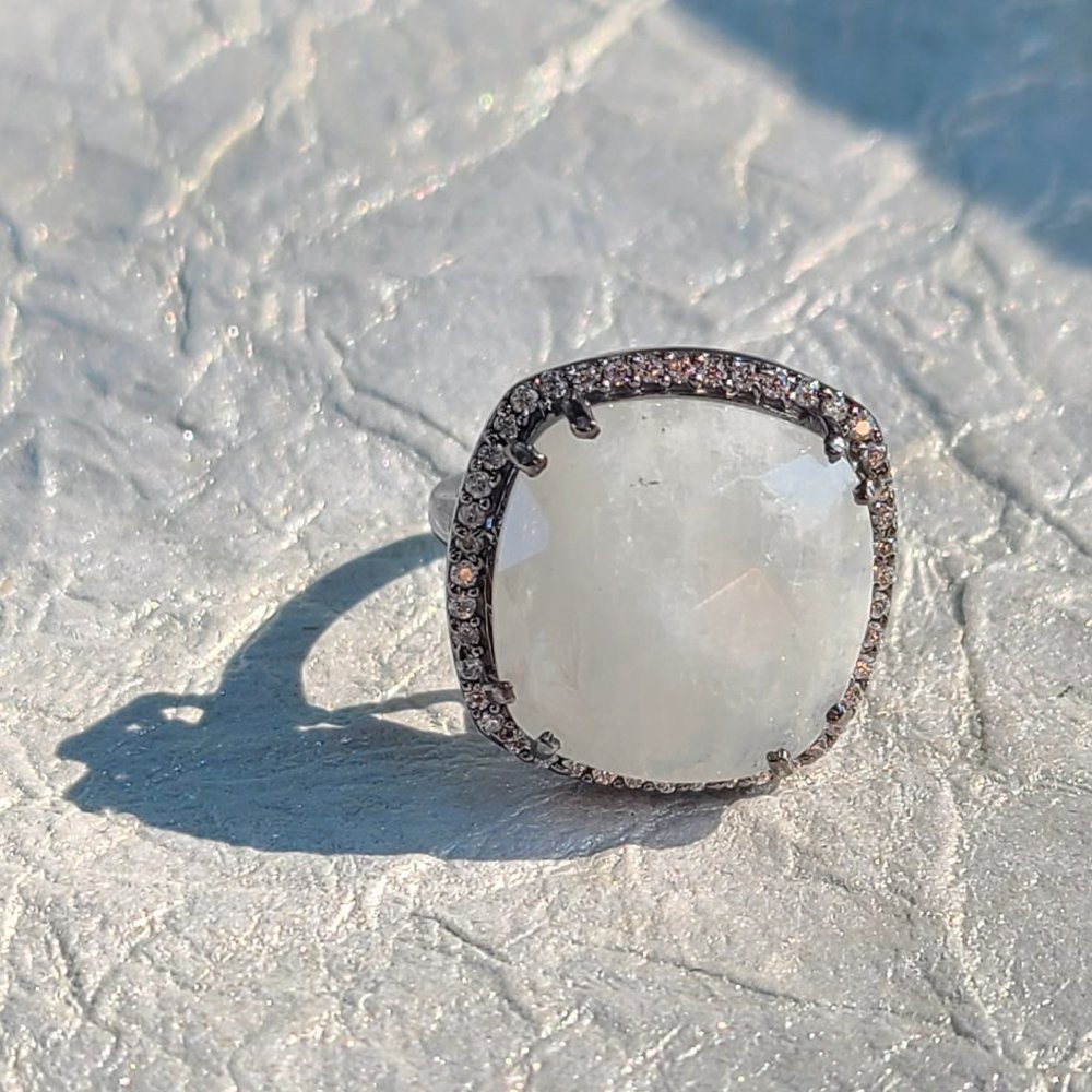 Moonstone Ring Size 8-Sterling Silver Oxidized -Birthday stone-Gift - Picture 11 of 14
